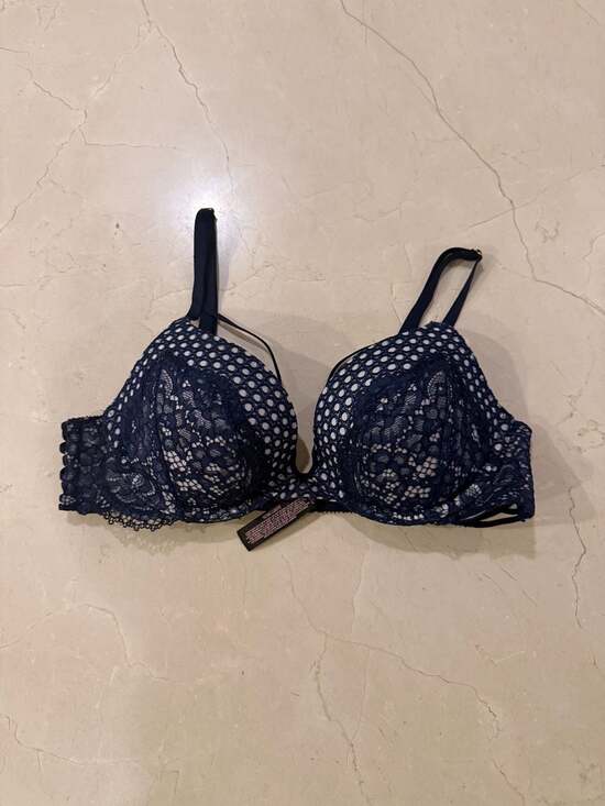 Victoria's Secret Other - Victoria's Secret Very Sexy Lace Push-Up Bra 34B
